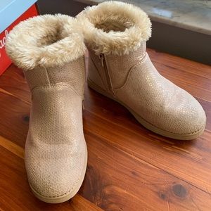 Rose gold shimmering little girls booties.